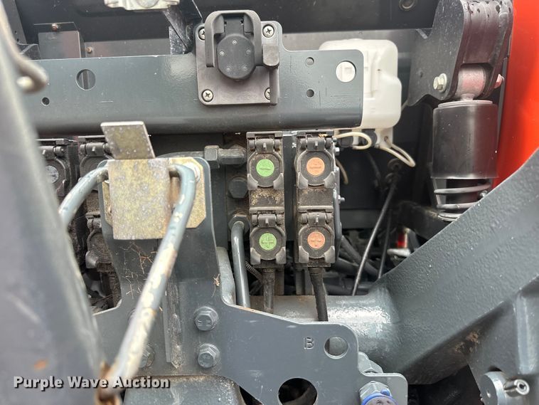 image for item LR9402 2019 Kubota M7-171 Premium MFWD tractor