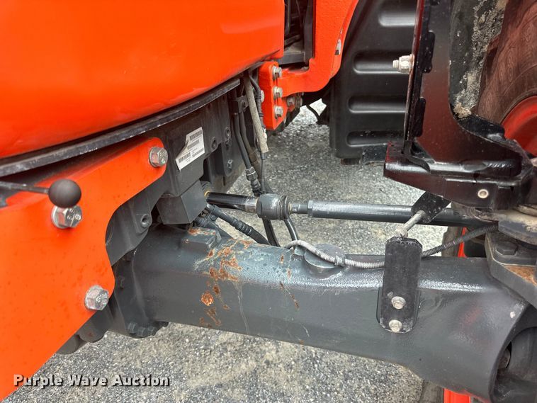 image for item LR9402 2019 Kubota M7-171 Premium MFWD tractor