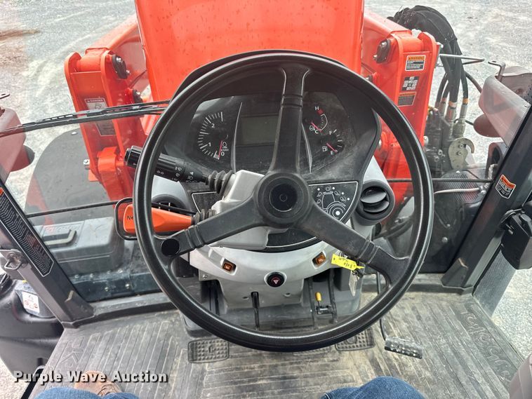 image for item LR9402 2019 Kubota M7-171 Premium MFWD tractor