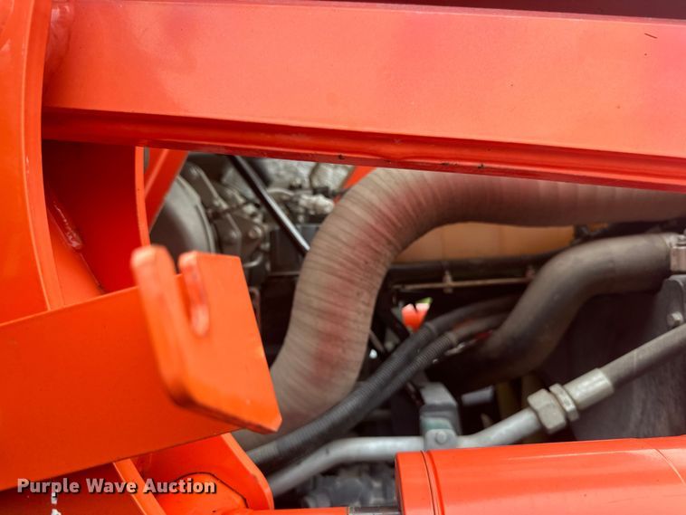 image for item LR9402 2019 Kubota M7-171 Premium MFWD tractor