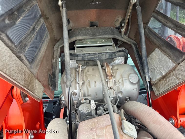 image for item LR9402 2019 Kubota M7-171 Premium MFWD tractor