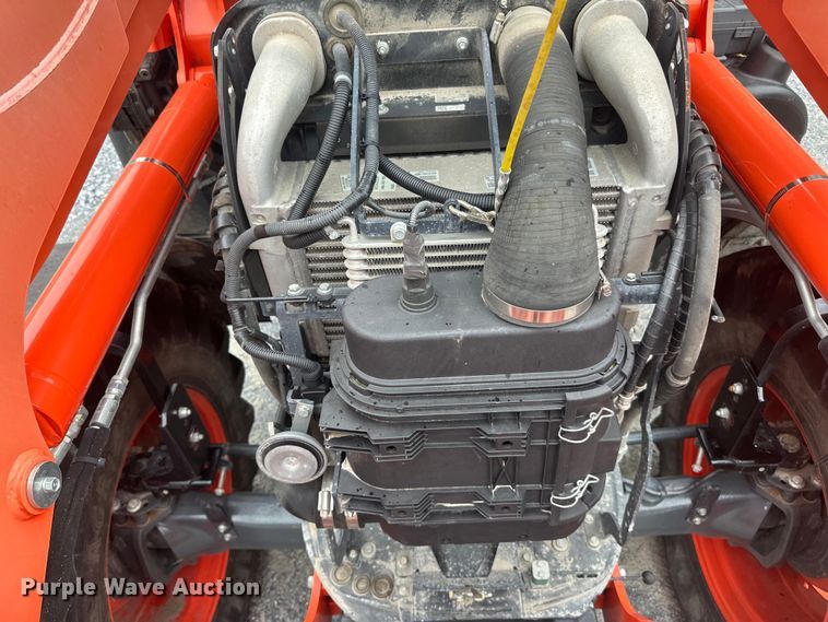 image for item LR9402 2019 Kubota M7-171 Premium MFWD tractor