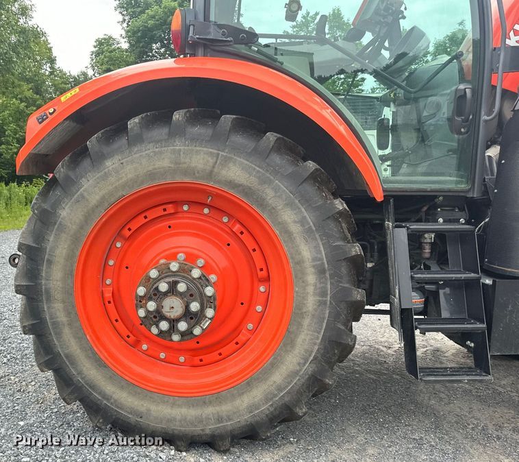 image for item LR9402 2019 Kubota M7-171 Premium MFWD tractor