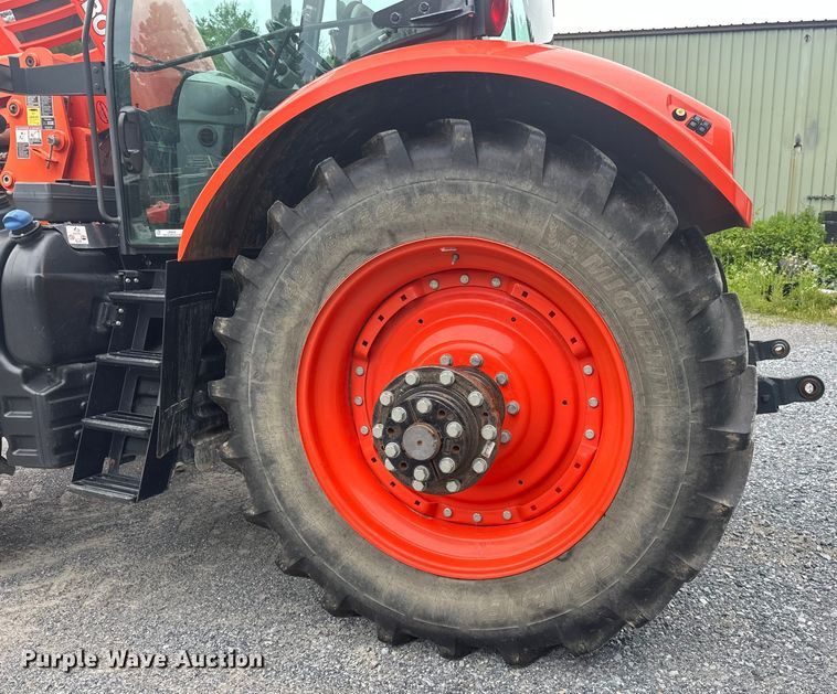 image for item LR9402 2019 Kubota M7-171 Premium MFWD tractor
