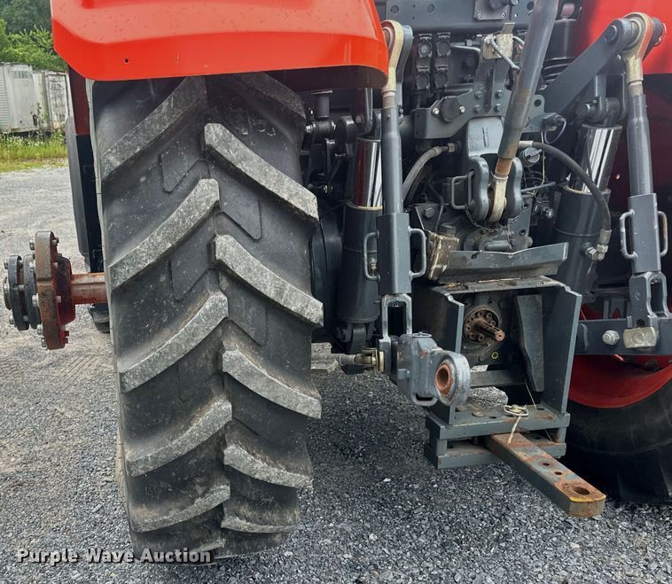 image for item LR9402 2019 Kubota M7-171 Premium MFWD tractor