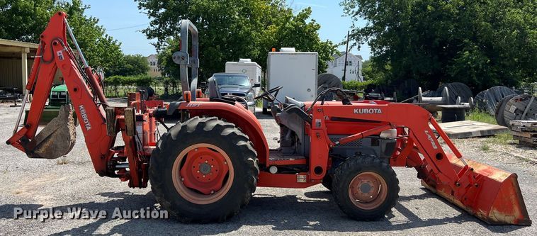 image for item LV9018 Kubota L3830D MFWD tractor