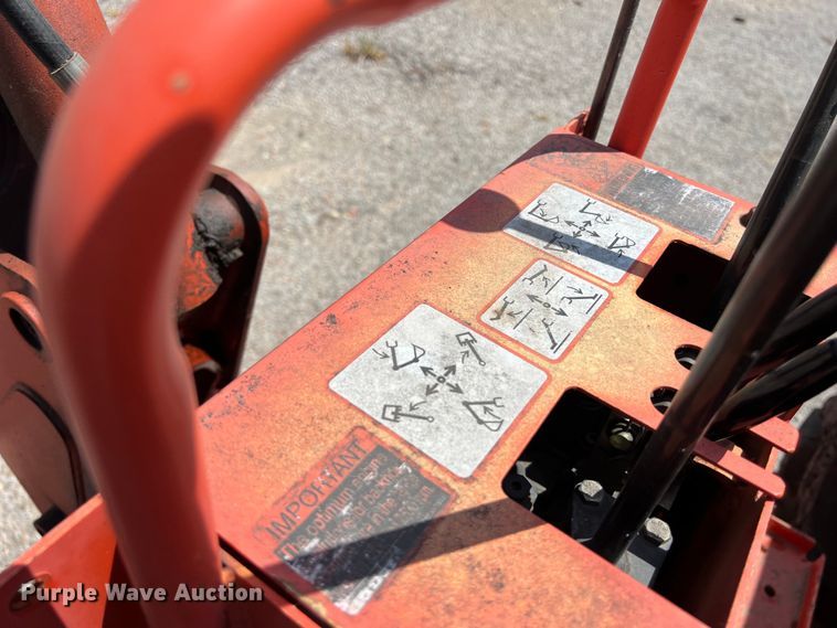 image for item LV9018 Kubota L3830D MFWD tractor