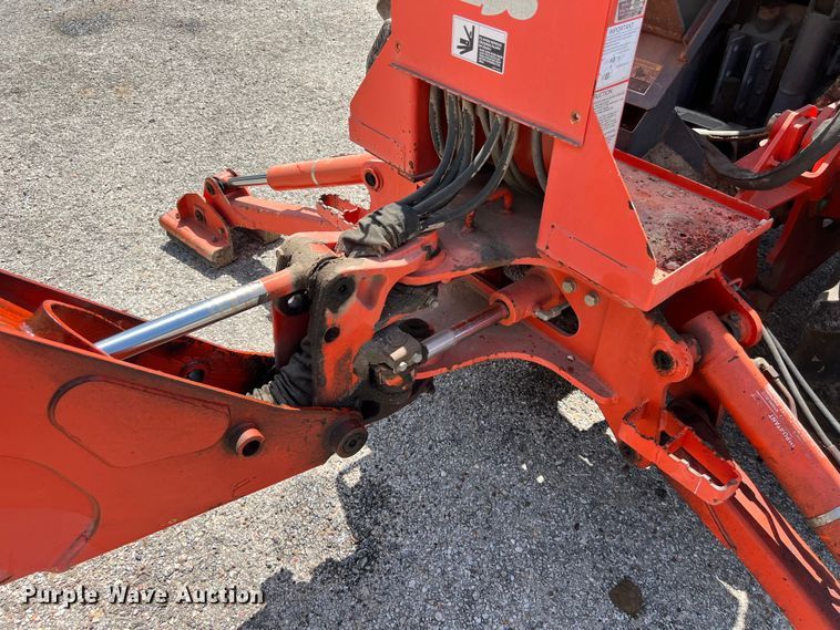 image for item LV9018 Kubota L3830D MFWD tractor