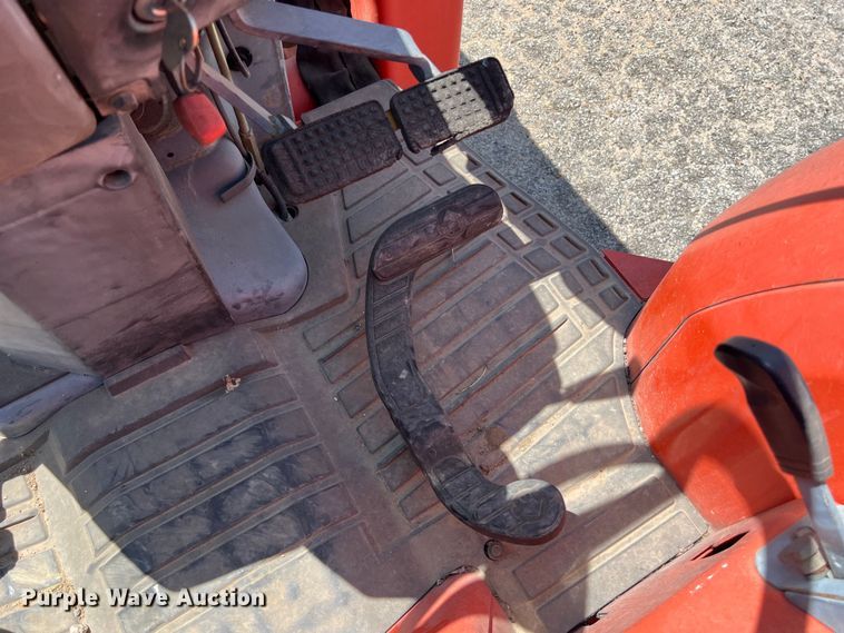 image for item LV9018 Kubota L3830D MFWD tractor