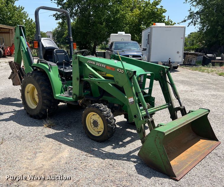 image for item LV9019 2001 John Deere  4400 MFWD tractor