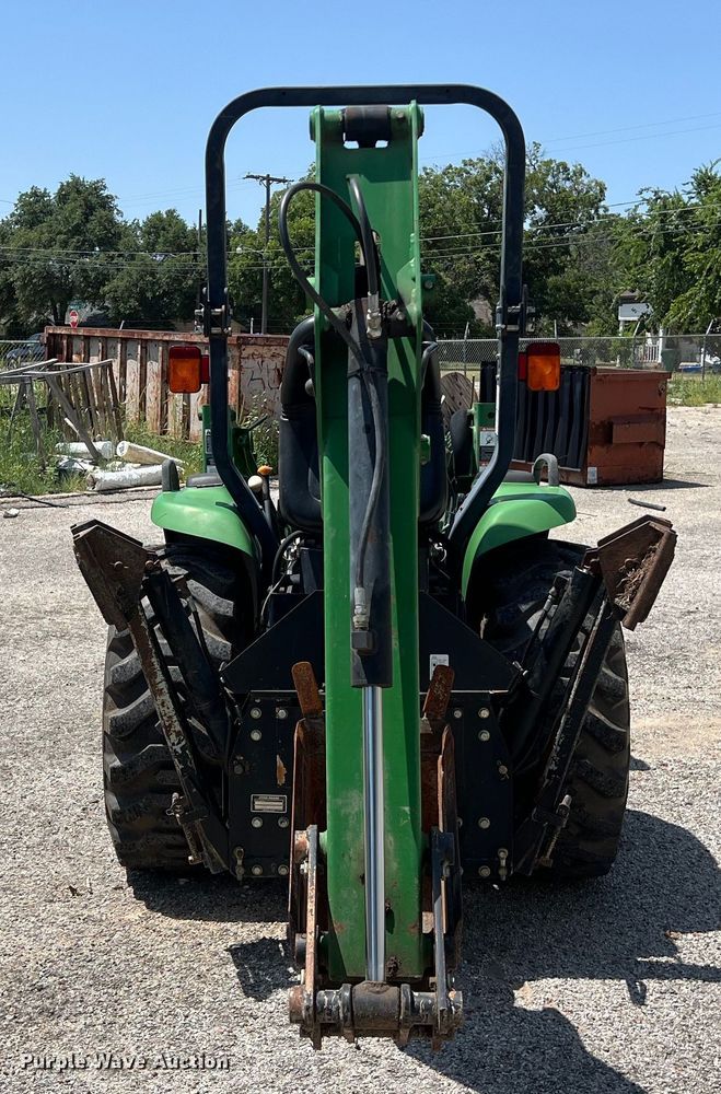 image for item LV9019 2001 John Deere  4400 MFWD tractor