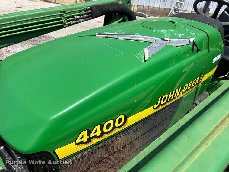 image for item LV9019 2001 John Deere  4400 MFWD tractor