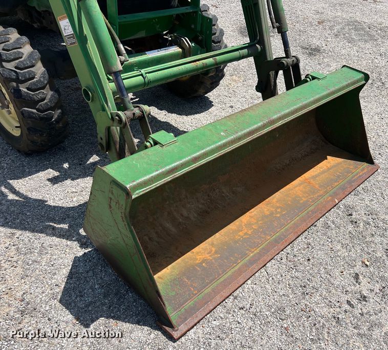 image for item LV9019 2001 John Deere  4400 MFWD tractor