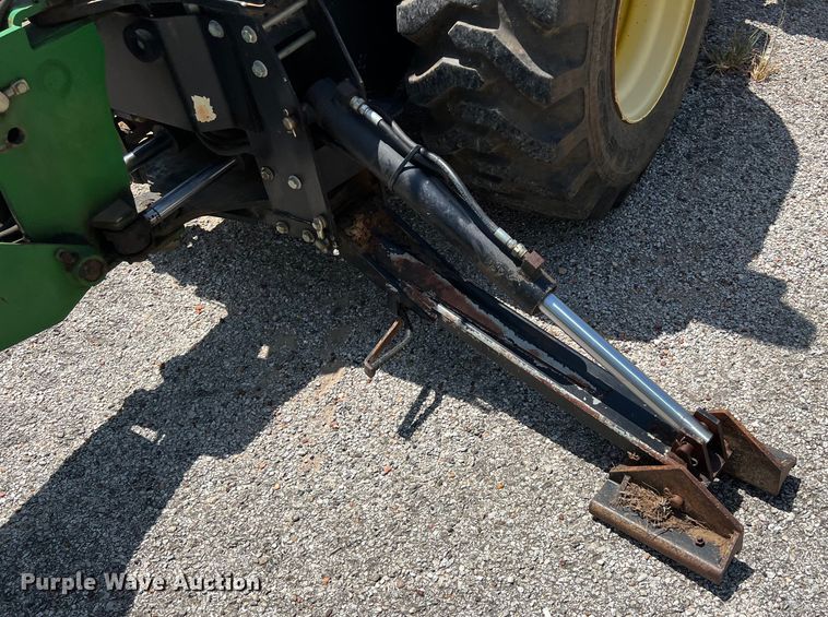 image for item LV9019 2001 John Deere  4400 MFWD tractor