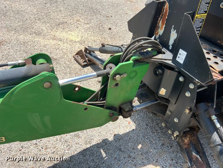 image for item LV9019 2001 John Deere  4400 MFWD tractor