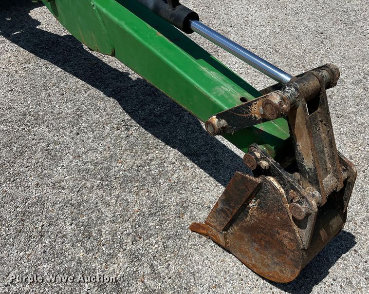 image for item LV9019 2001 John Deere  4400 MFWD tractor