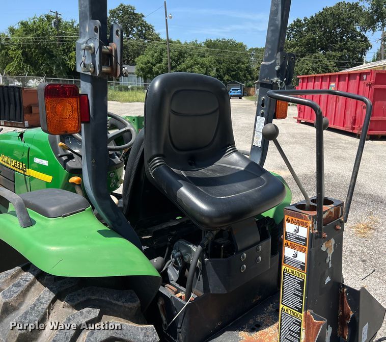 image for item LV9019 2001 John Deere  4400 MFWD tractor