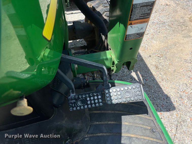 image for item LV9019 2001 John Deere  4400 MFWD tractor