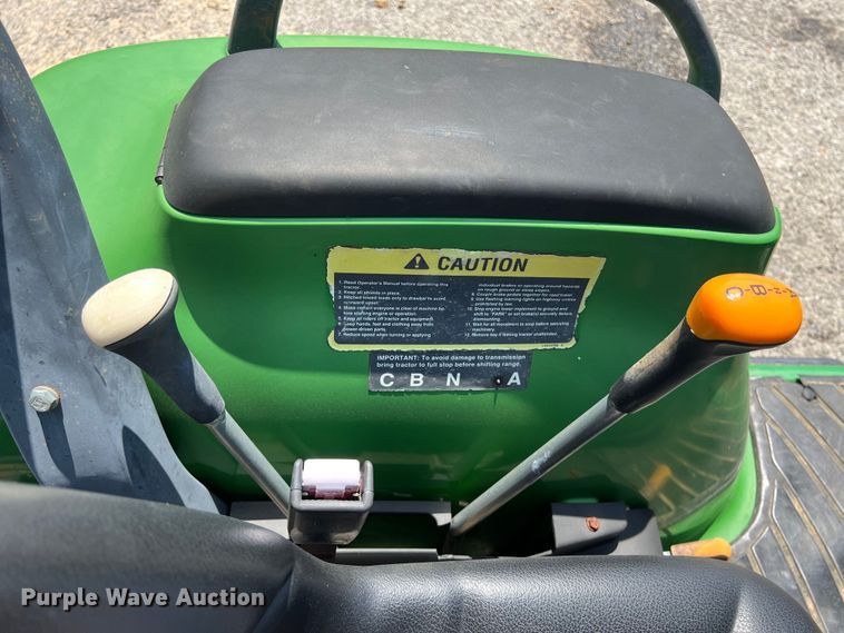 image for item LV9019 2001 John Deere  4400 MFWD tractor