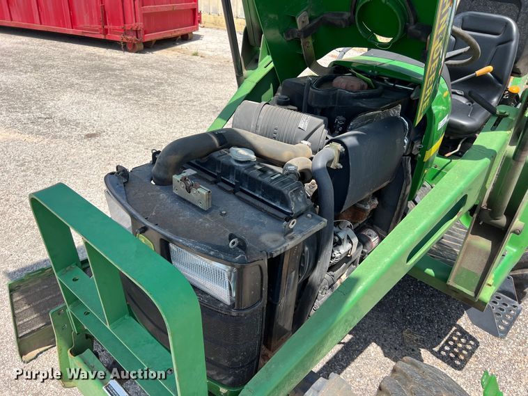 image for item LV9019 2001 John Deere  4400 MFWD tractor