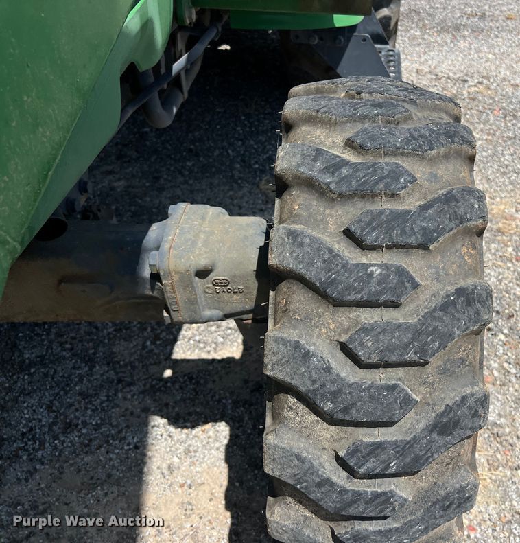 image for item LV9019 2001 John Deere  4400 MFWD tractor