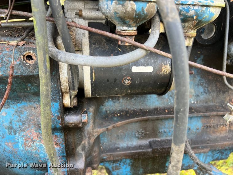 image for item LV9020 Ford 5000 tractor