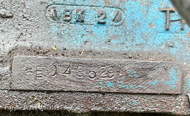 image for item LV9020 Ford 5000 tractor