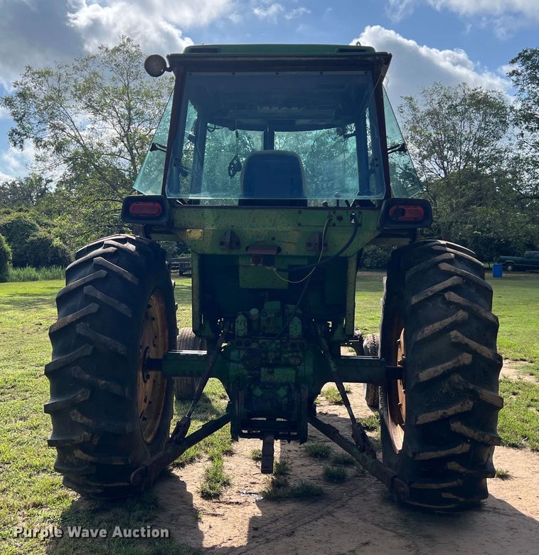 image for item LV9022 1977 John Deere 4430 tractor