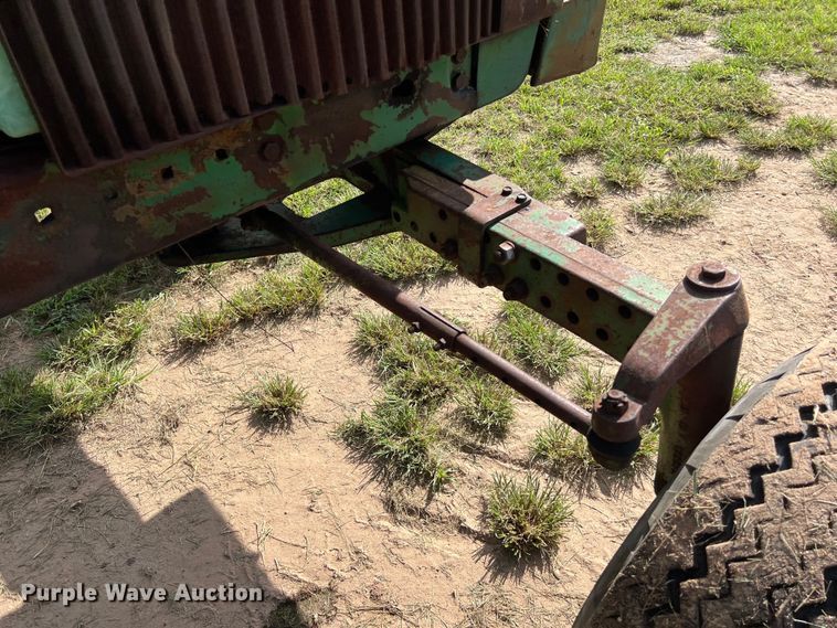 image for item LV9022 1977 John Deere 4430 tractor