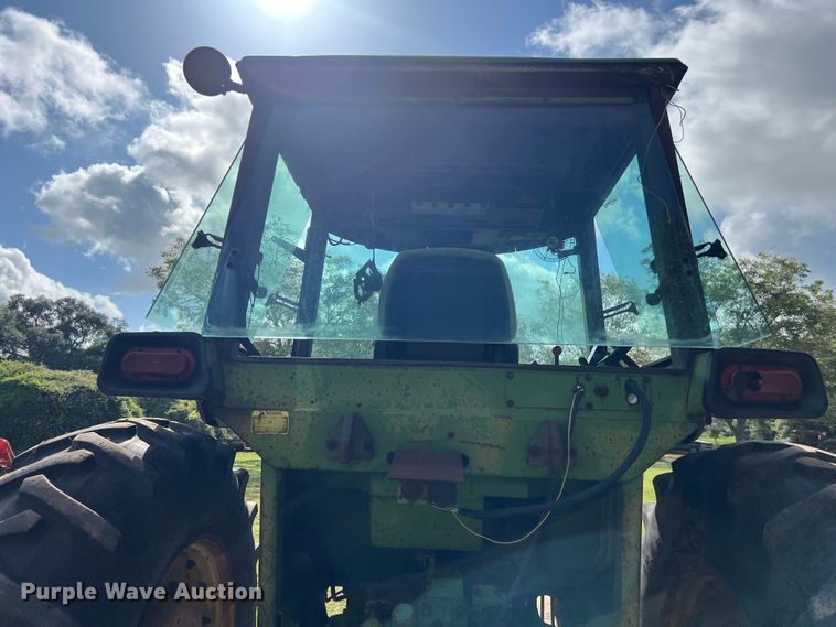 image for item LV9022 1977 John Deere 4430 tractor