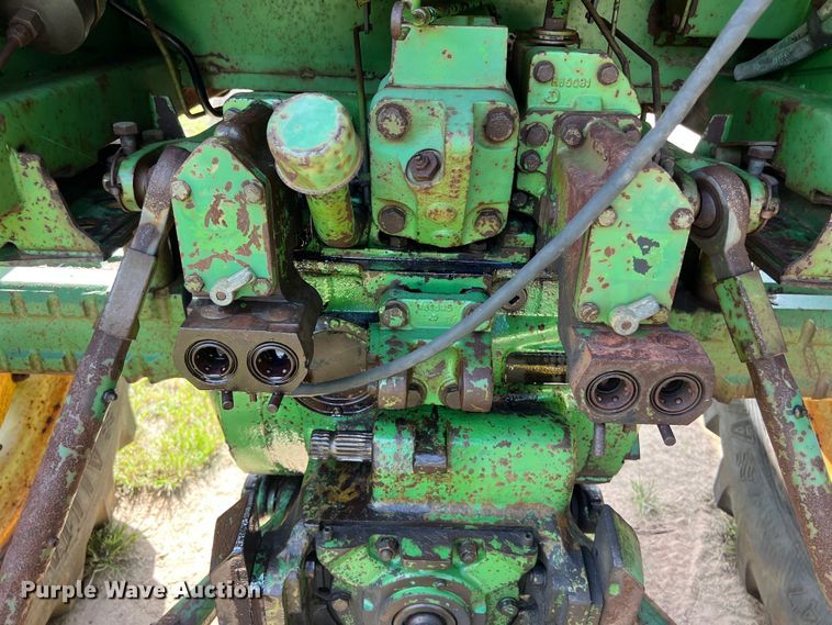 image for item LV9022 1977 John Deere 4430 tractor