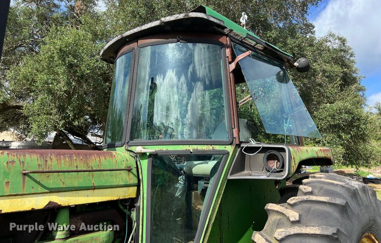 image for item LV9022 1977 John Deere 4430 tractor