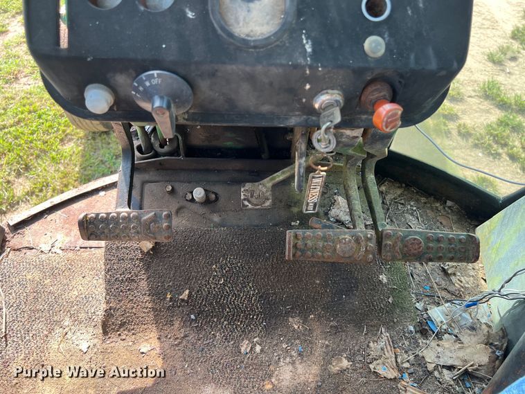 image for item LV9022 1977 John Deere 4430 tractor