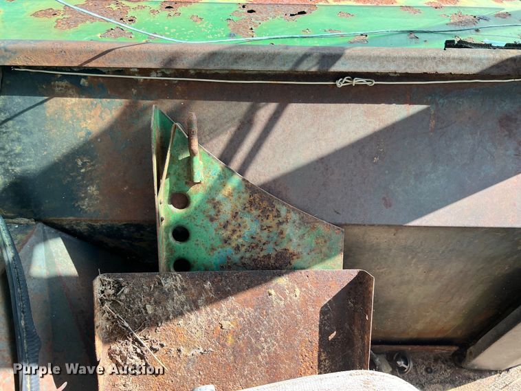 image for item LV9022 1977 John Deere 4430 tractor