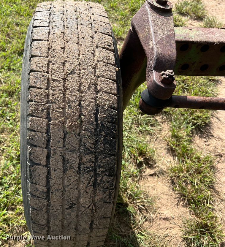 image for item LV9022 1977 John Deere 4430 tractor