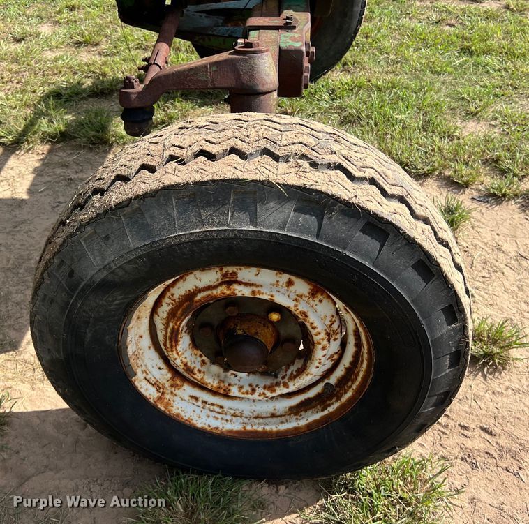 image for item LV9022 1977 John Deere 4430 tractor