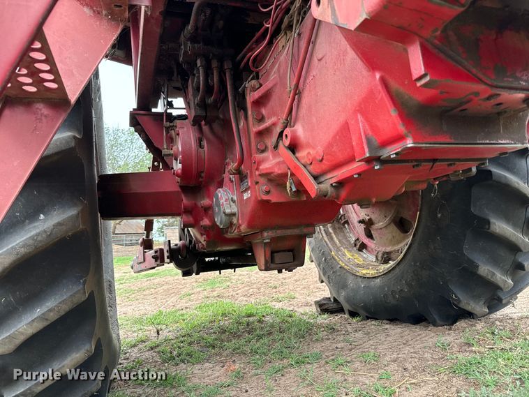 image for item MU9997 1981 International Harvester 986 tractor