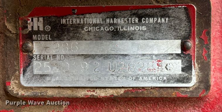 image for item MU9997 1981 International Harvester 986 tractor