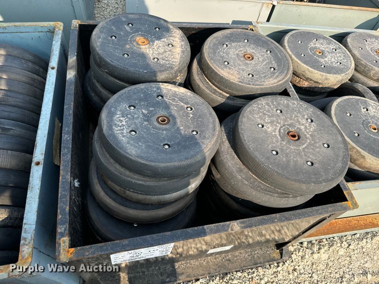 image for item MV9029 Planter attachments