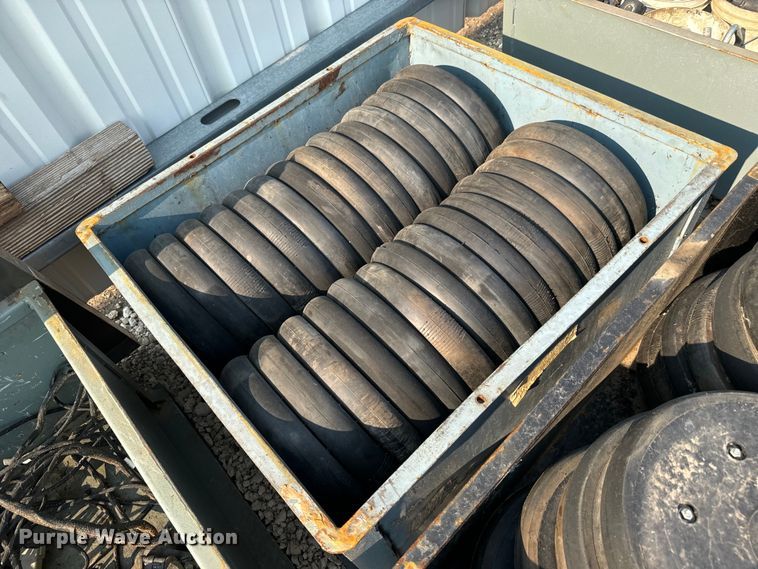 image for item MV9029 Planter attachments