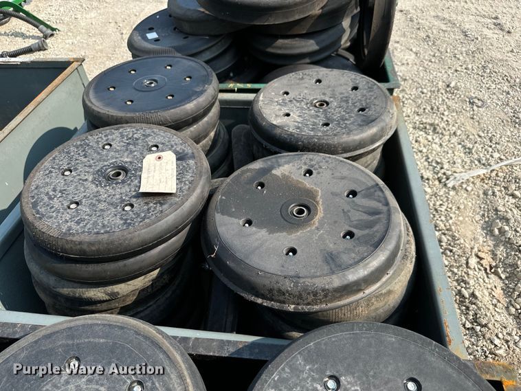 image for item MV9029 Planter attachments