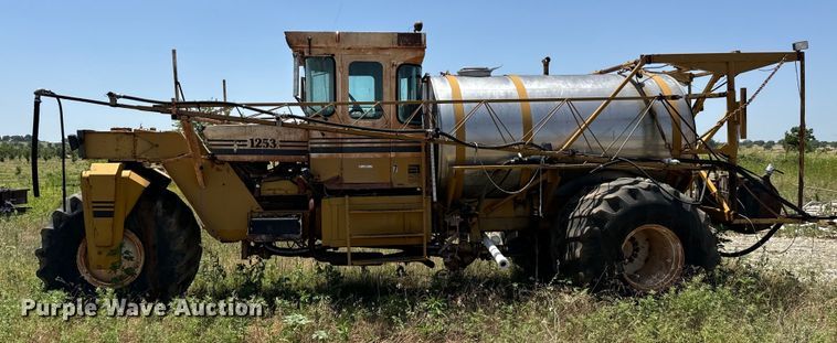 image for item NQ9646 Ag-Chem 1253 sprayer