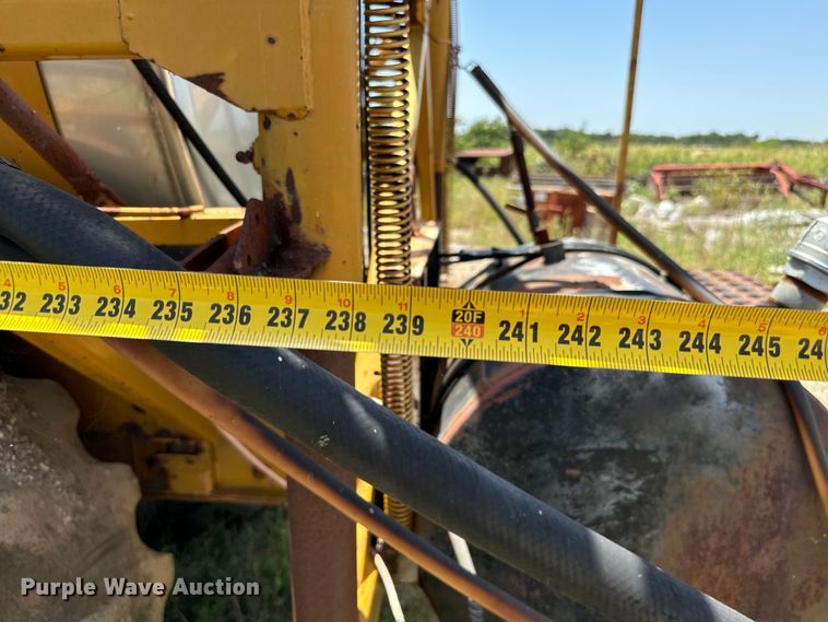 image for item NQ9646 Ag-Chem 1253 sprayer