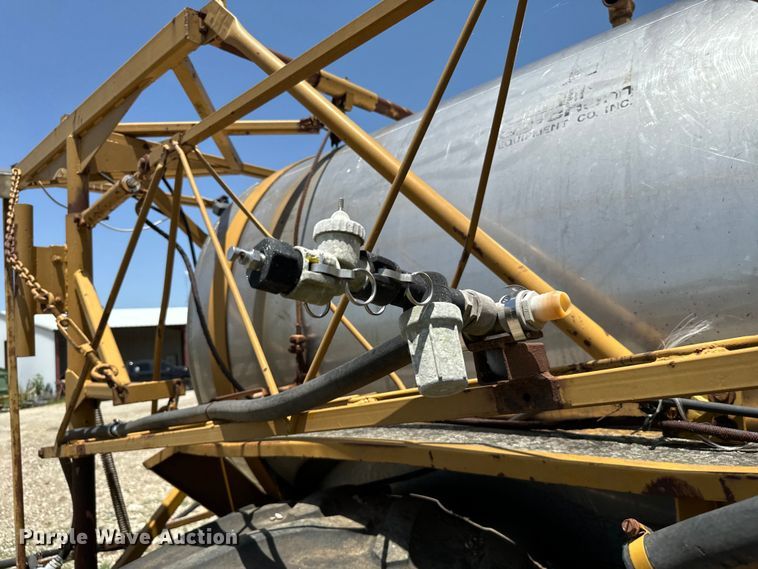 image for item NQ9646 Ag-Chem 1253 sprayer