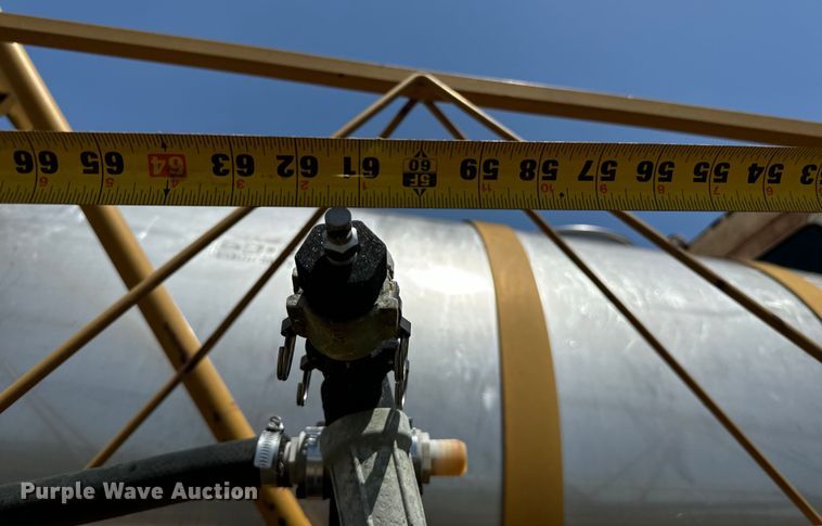 image for item NQ9646 Ag-Chem 1253 sprayer