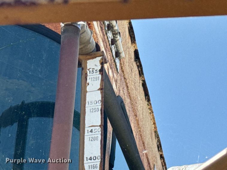 image for item NQ9646 Ag-Chem 1253 sprayer