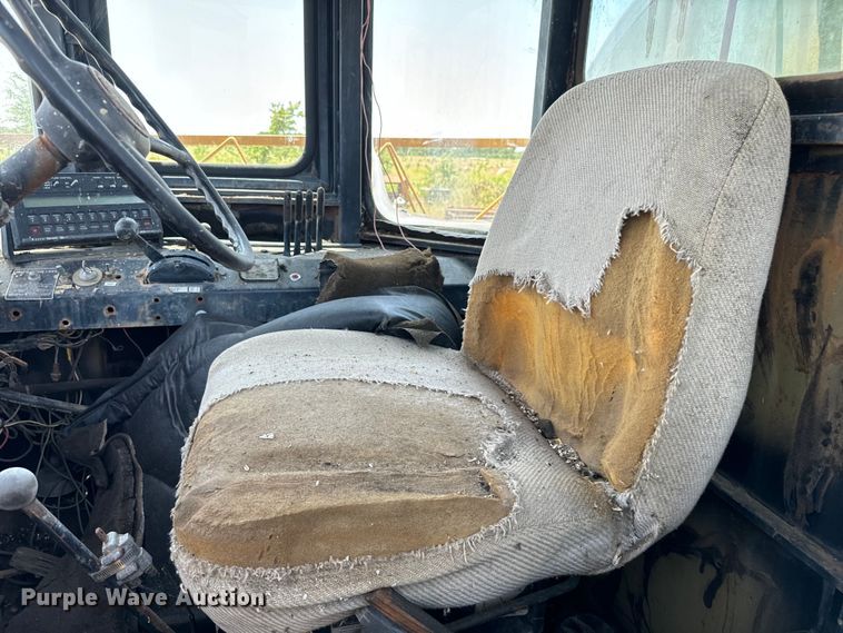 image for item NQ9646 Ag-Chem 1253 sprayer