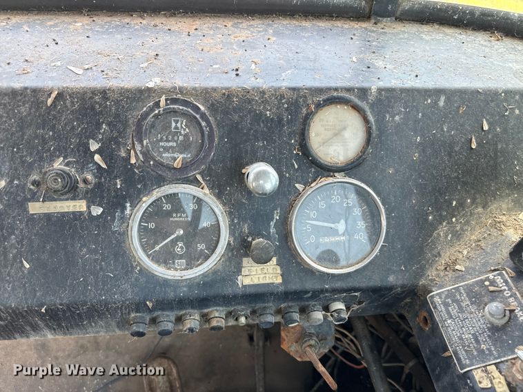 image for item NQ9646 Ag-Chem 1253 sprayer