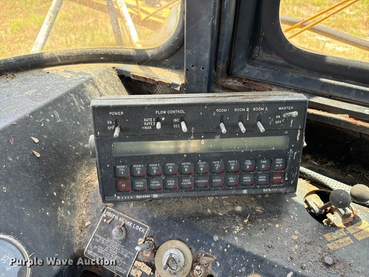 image for item NQ9646 Ag-Chem 1253 sprayer