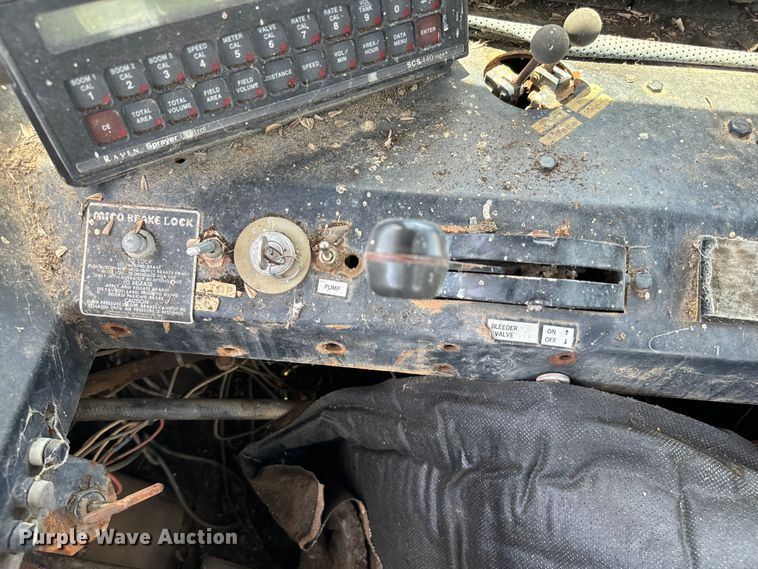 image for item NQ9646 Ag-Chem 1253 sprayer